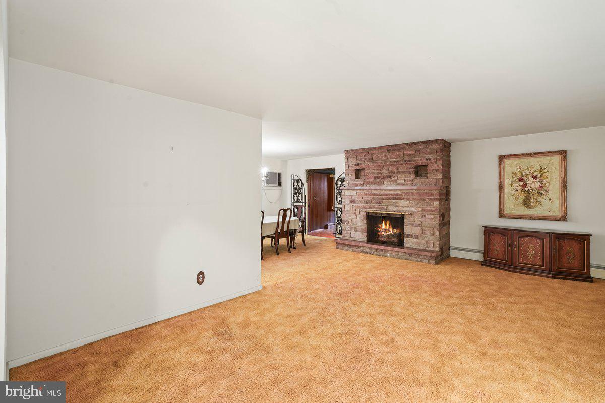 79 Federal City Road Ewing, NJ 08638 - Photo 6 of 33 Gallery Image 6
