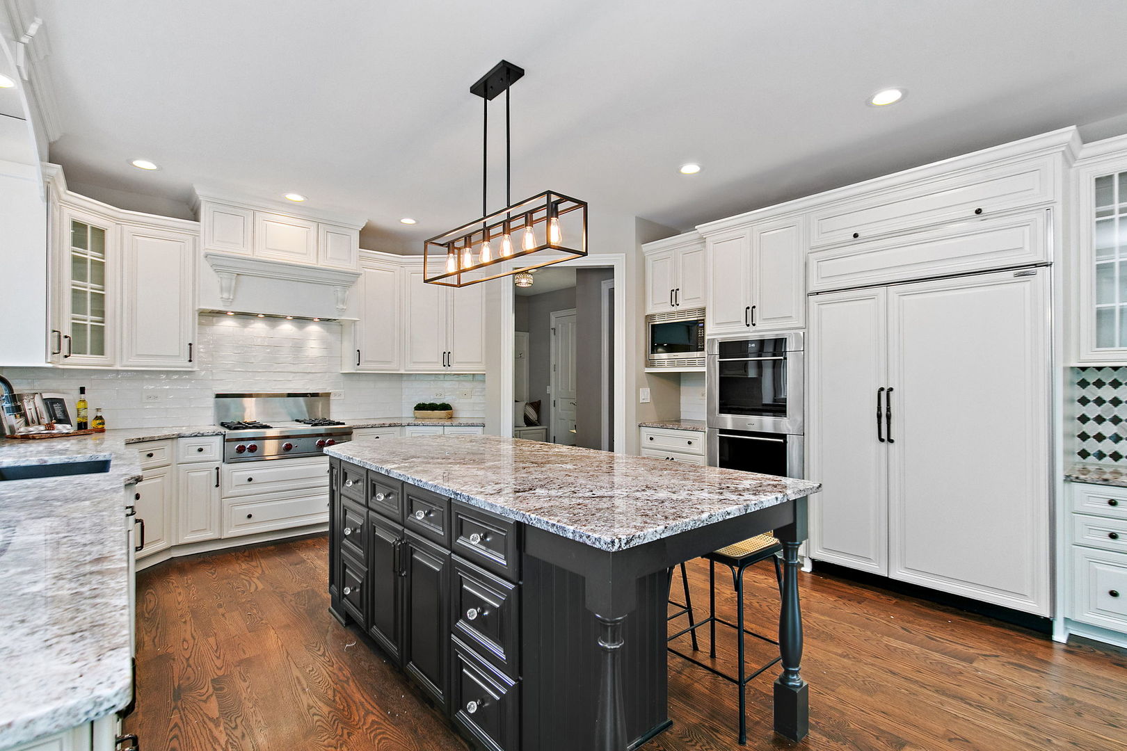 3S412 Saddle Ridge Court Warrenville, IL 60555 - Photo 4 of 76