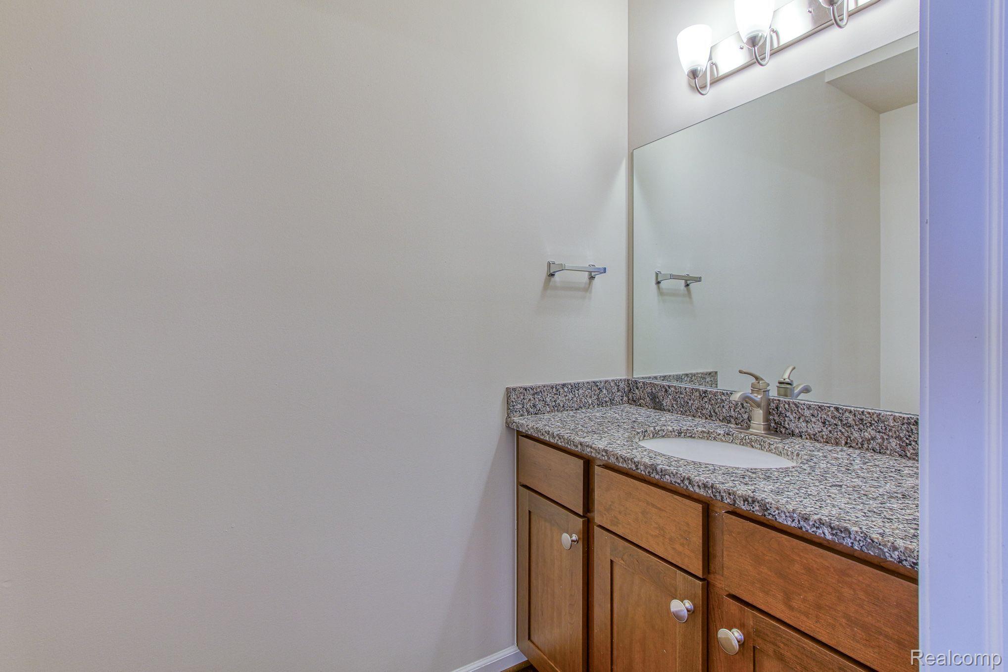 2677 Harvard Road Berkley, MI 48072 - Photo 21 of 40 Gallery Image 21
