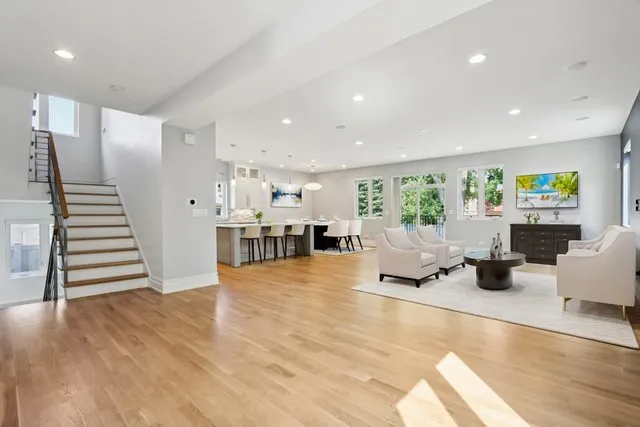 $1,125,000 | 6339 North Leona Avenue, Chicago, IL 60646