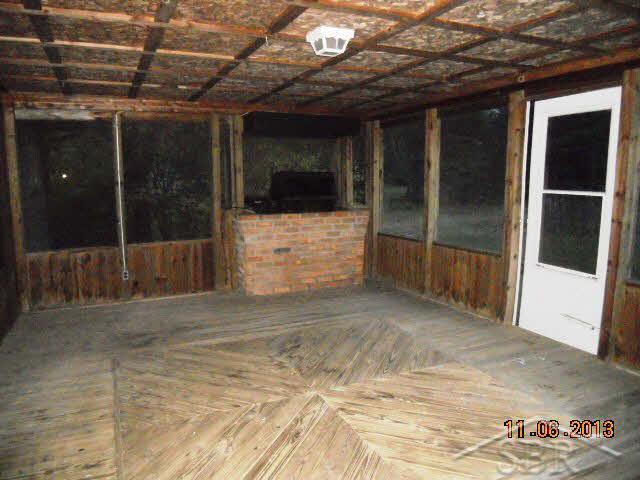 4650 Leix Road Mayville, MI 48744 - Photo 9 of 11 20387396-8.JPG
