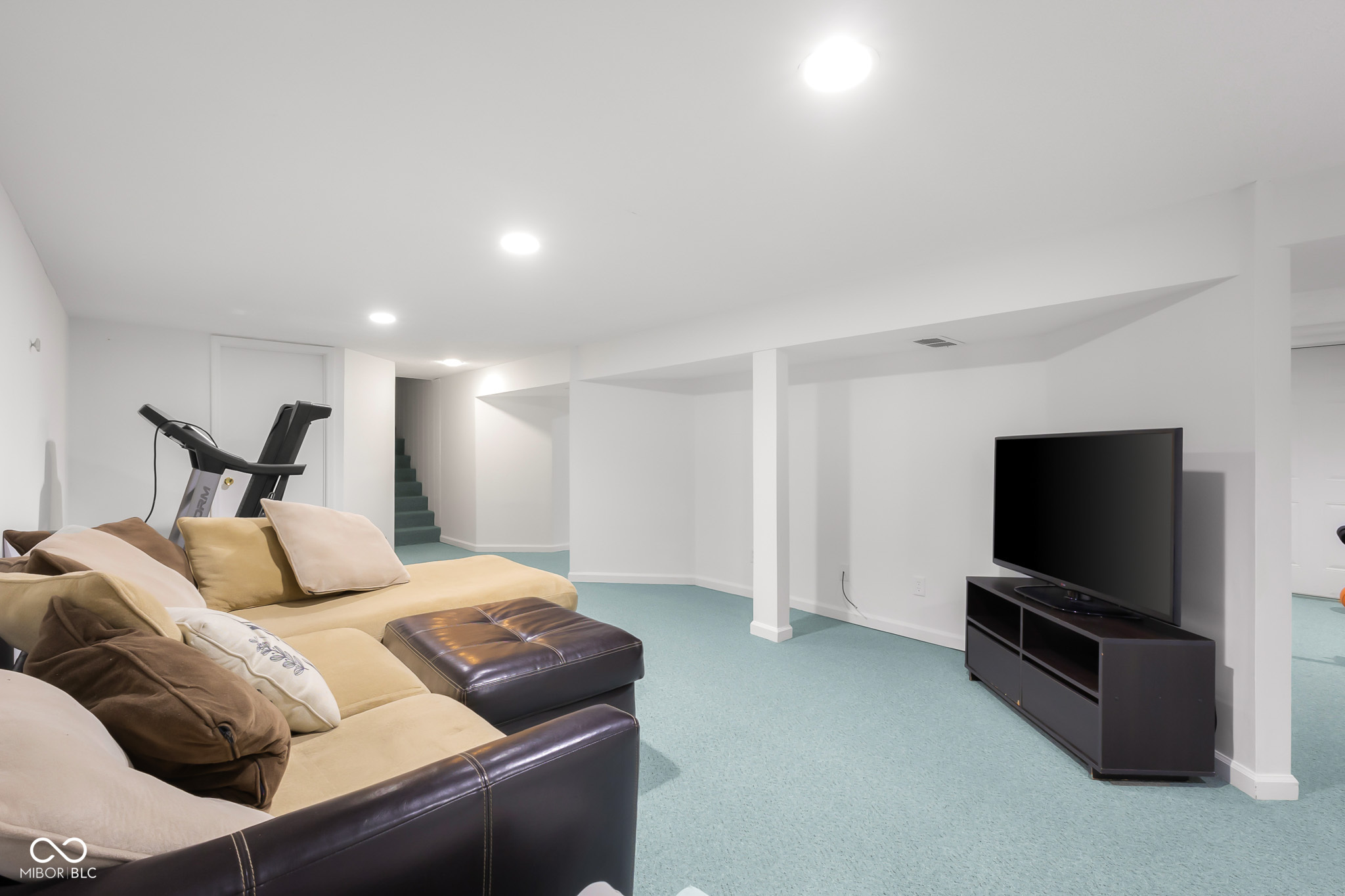 950 Countryside Lane Columbus, IN 47201 - Photo 29 of 47