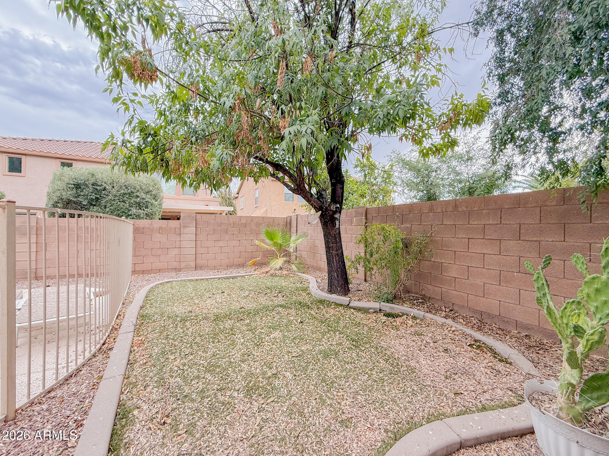 17647 West Rimrock Street Surprise, AZ 85388 - Photo 38 of 43 IMG_4801