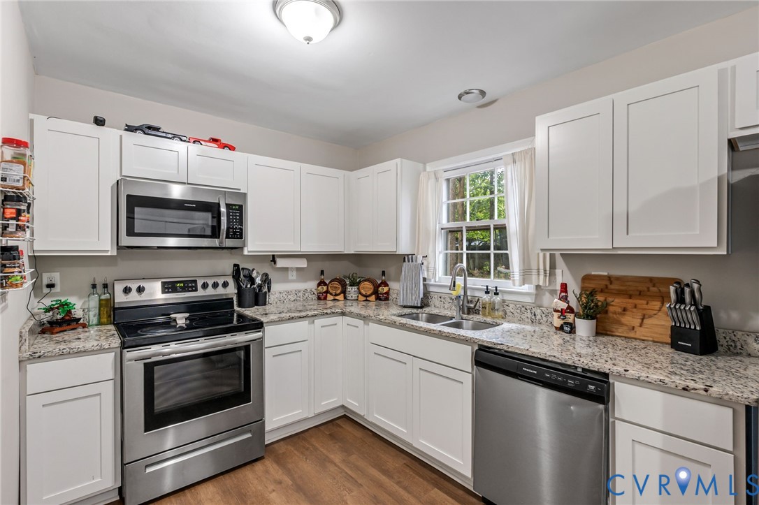 12104 Southernbelle Court Midlothian, VA 23112 - Photo 8 of 24