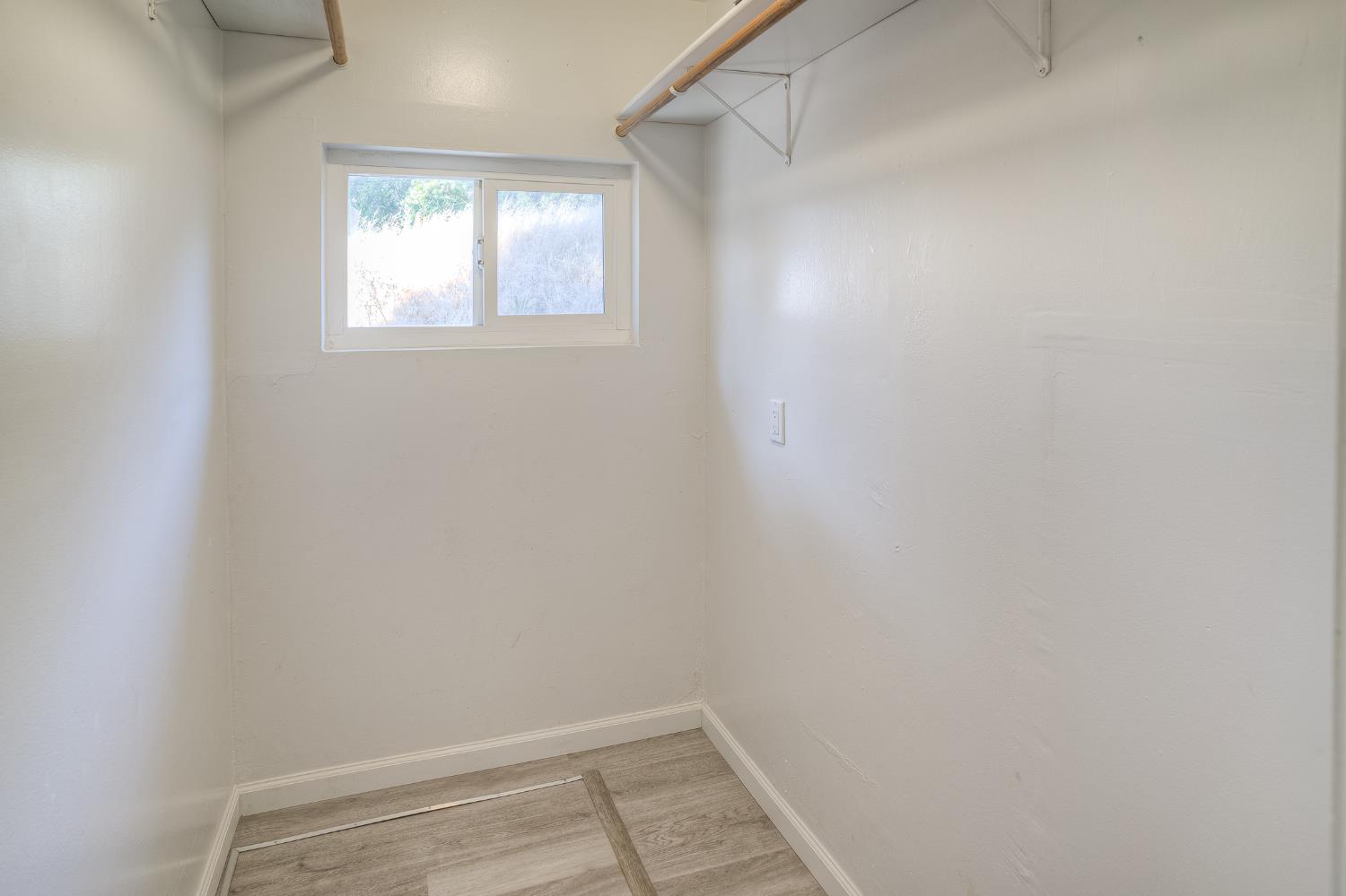 874 South Meridian Road Meridian, CA 95957 - Photo 21 of 54 a view of an empty room
