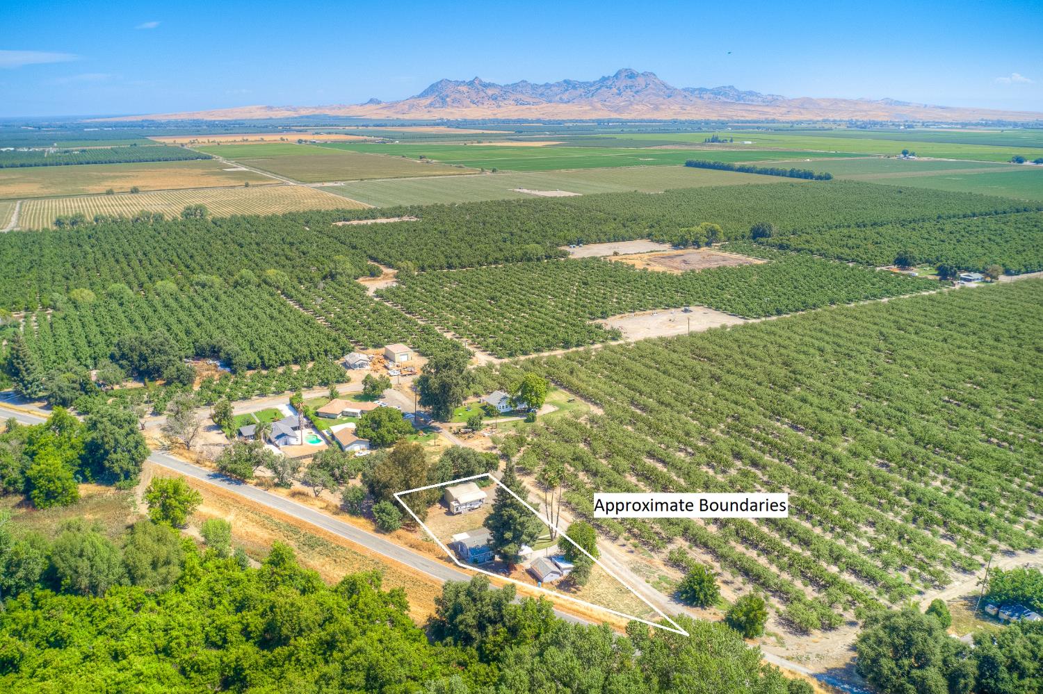 874 South Meridian Road Meridian, CA 95957 - Photo 50 of 54 a view of an ocean and a yard