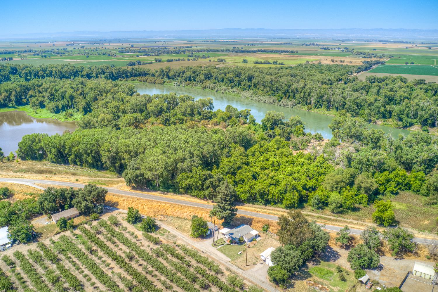 874 South Meridian Road Meridian, CA 95957 - Photo 52 of 54 a view of a lake with a city