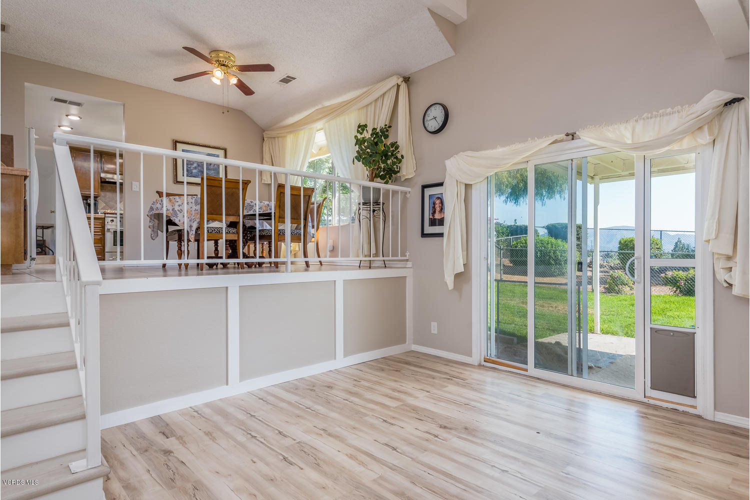 805 Woodgrove Road Fillmore, CA 93015 - Photo 12 of 26 805 Woodgrove Rd-012-012-Family Room-MLS