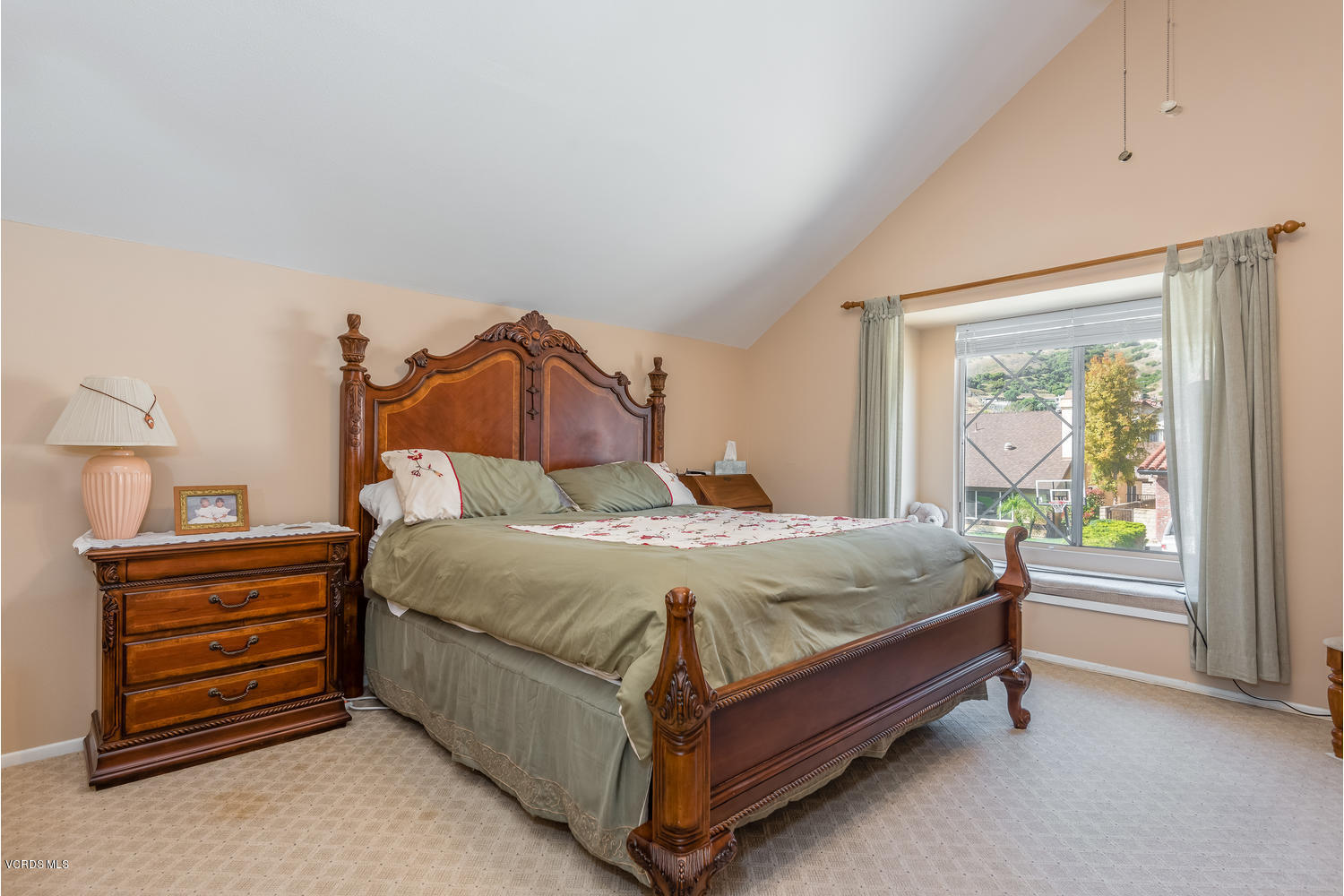 805 Woodgrove Road Fillmore, CA 93015 - Photo 14 of 26 805 Woodgrove Rd-017-018-Master Bedroom-
