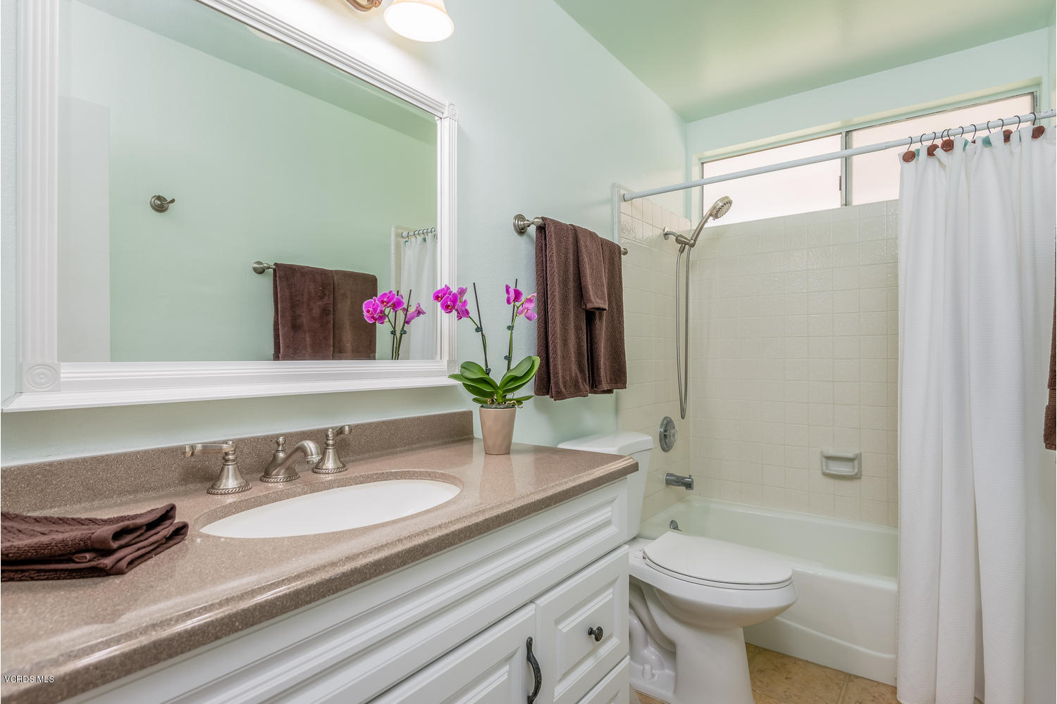 805 Woodgrove Road Fillmore, CA 93015 - Photo 21 of 26 805 Woodgrove Rd-025-020-Bathroom 3-MLS_