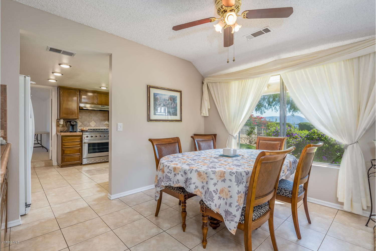 805 Woodgrove Road Fillmore, CA 93015 - Photo 7 of 26 805 Woodgrove Rd-007-017-Dining-MLS_Size