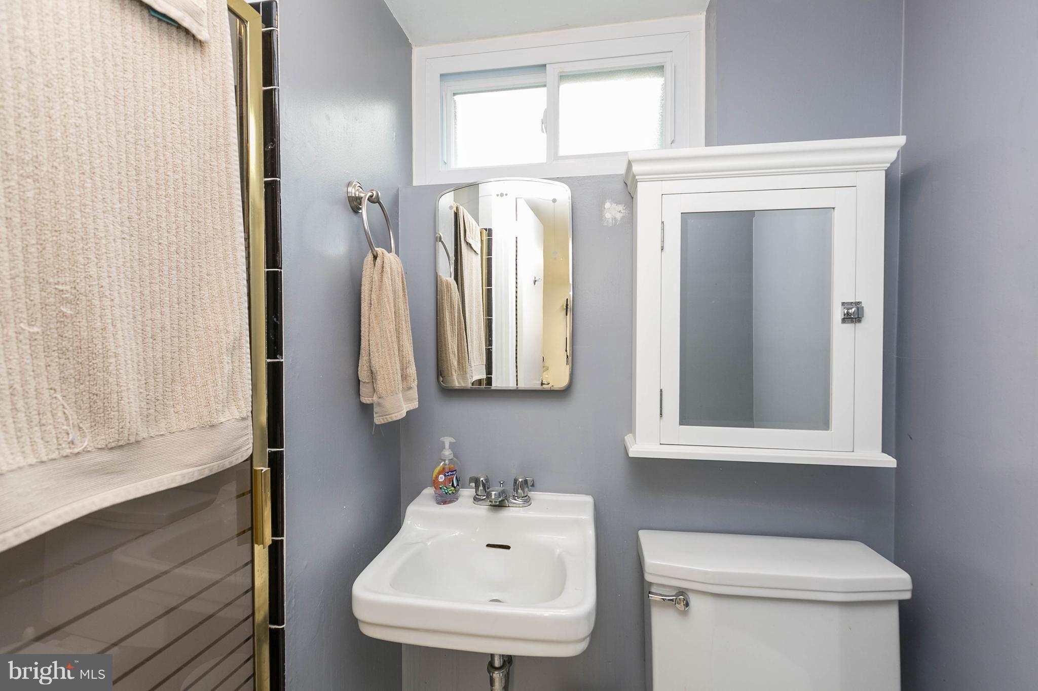 910 Gabel Street Silver Spring, MD 20901 - Photo 22 of 28 Bath