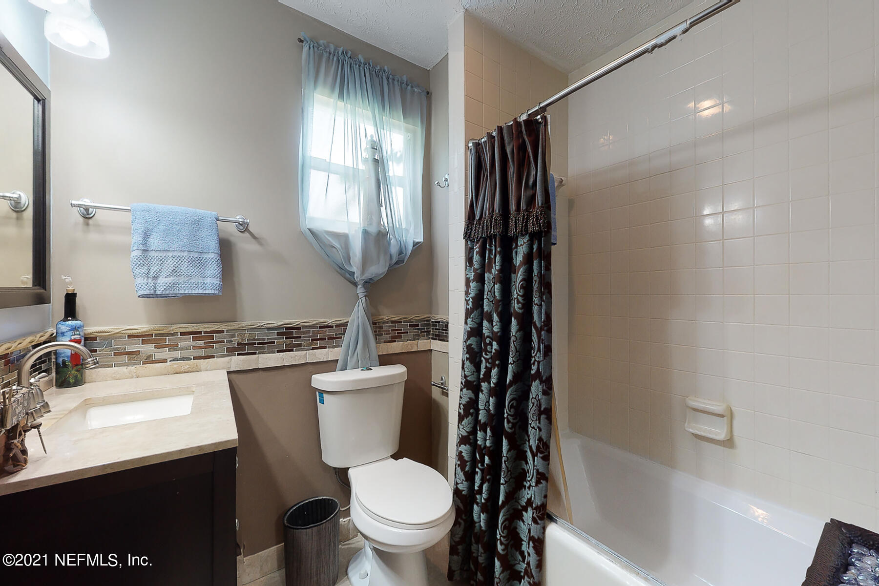 3963 Pinto Road Middleburg, FL 32068 - Photo 27 of 41 Pinto Bath 2