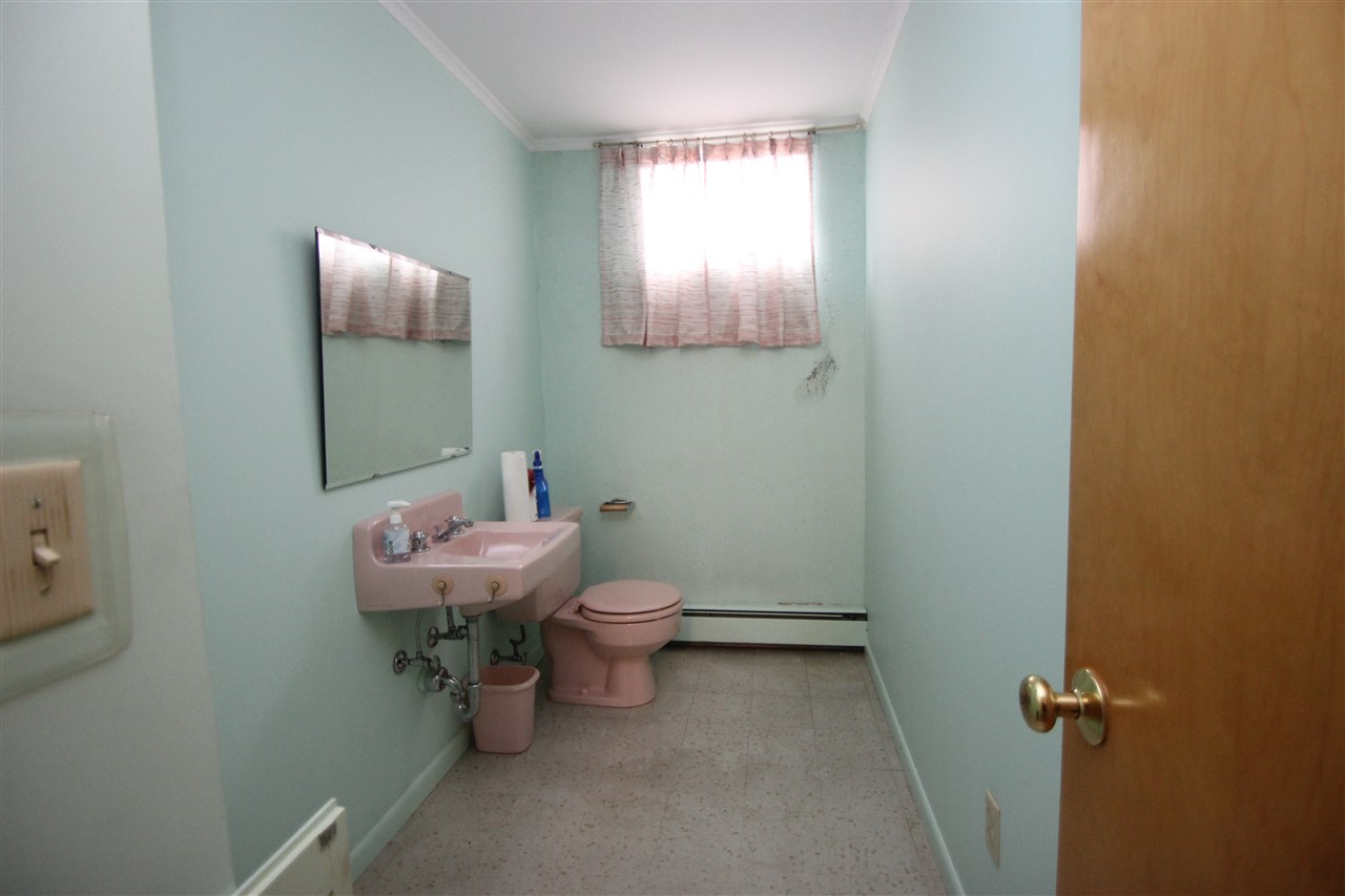 11 Bank Street Barre, VT 05641 - Photo 16 of 23 Gallery Image 16
