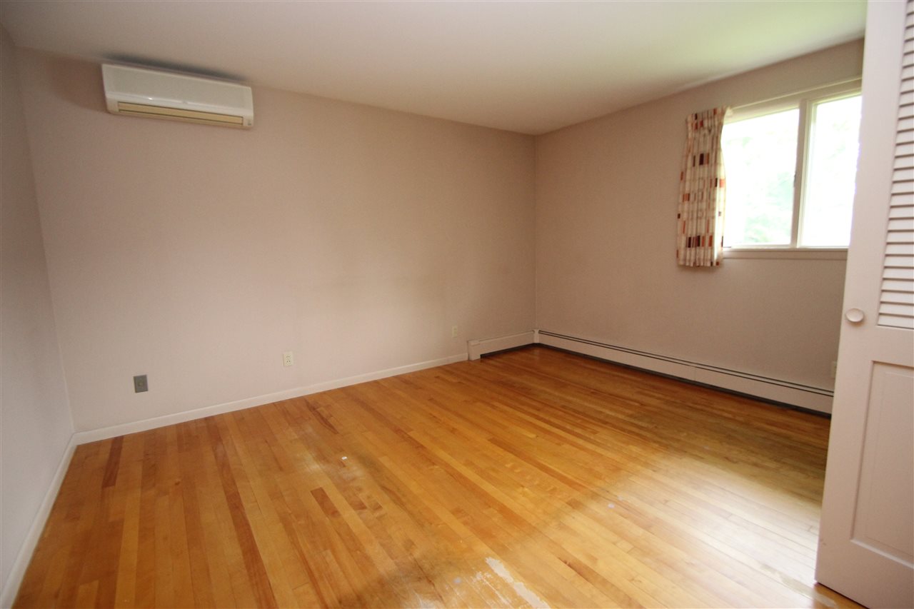 11 Bank Street Barre, VT 05641 - Photo 10 of 23 Gallery Image 10