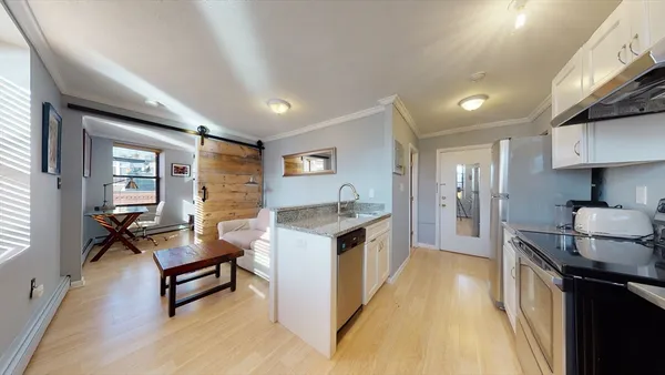 $3,150 | 181 Salem Street, Unit 17, Boston, MA 02113