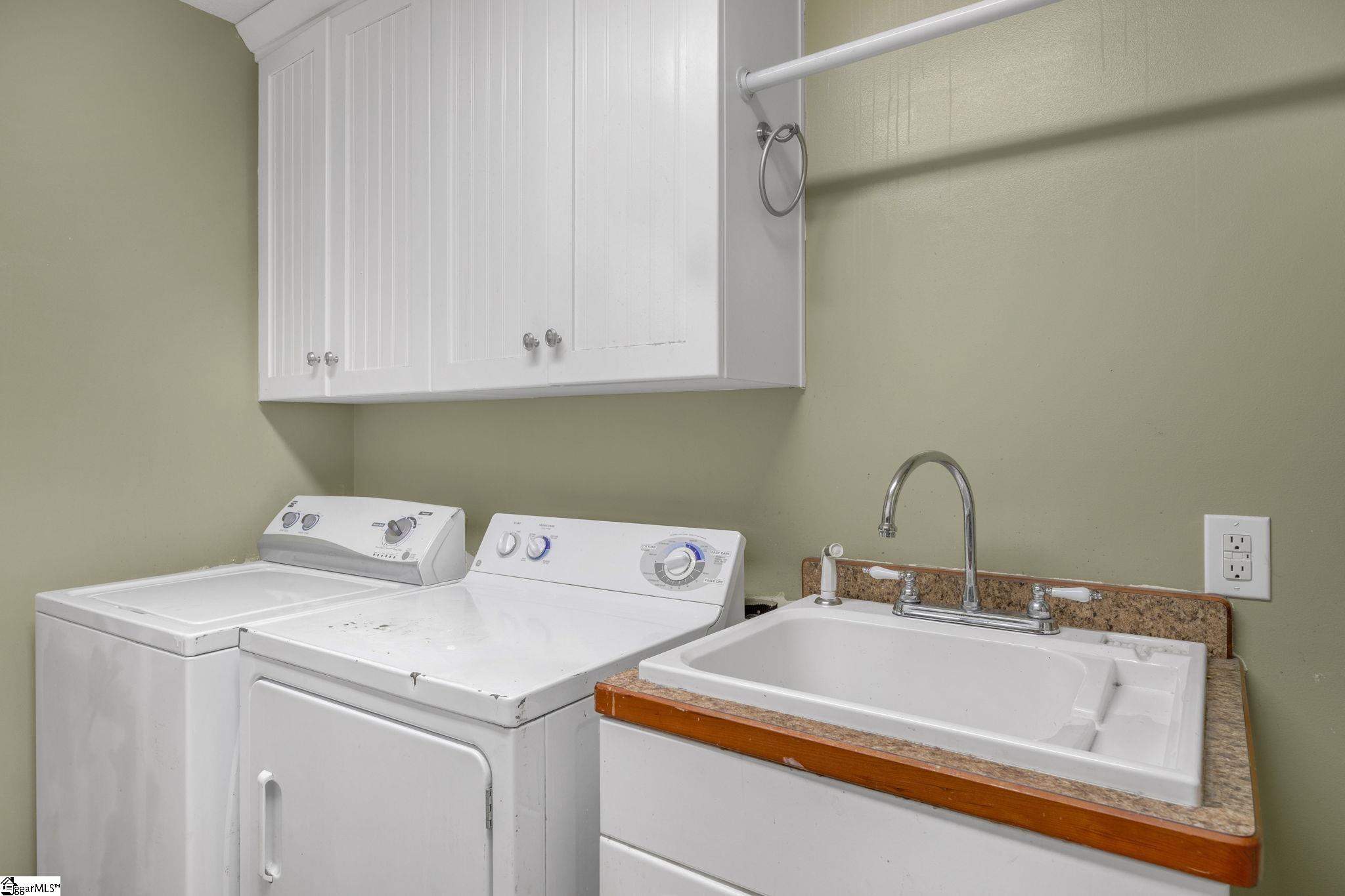 107 Ashley Road Clemson, SC 29631 - Photo 3 of 38