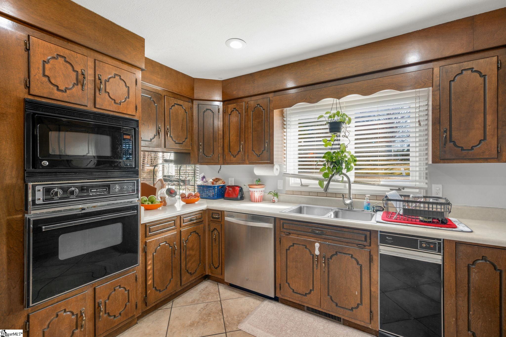 107 Ashley Road Clemson, SC 29631 - Photo 34 of 38