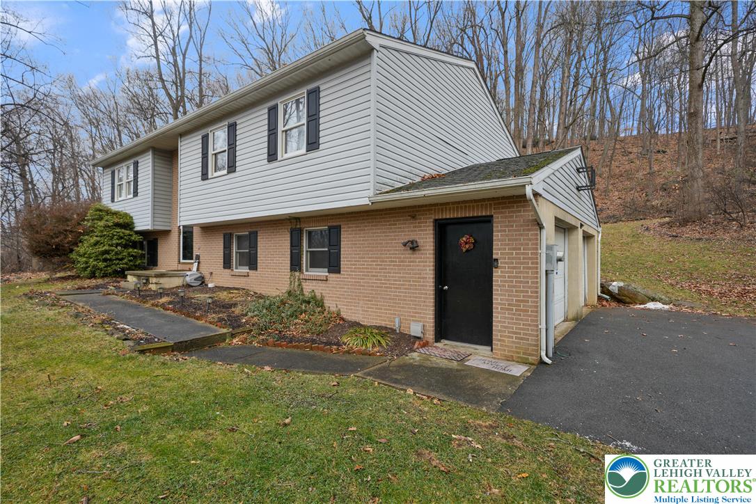 147 Smoketown Road Mertztown, PA 19539 - Photo 2 of 41 Gallery Image 2