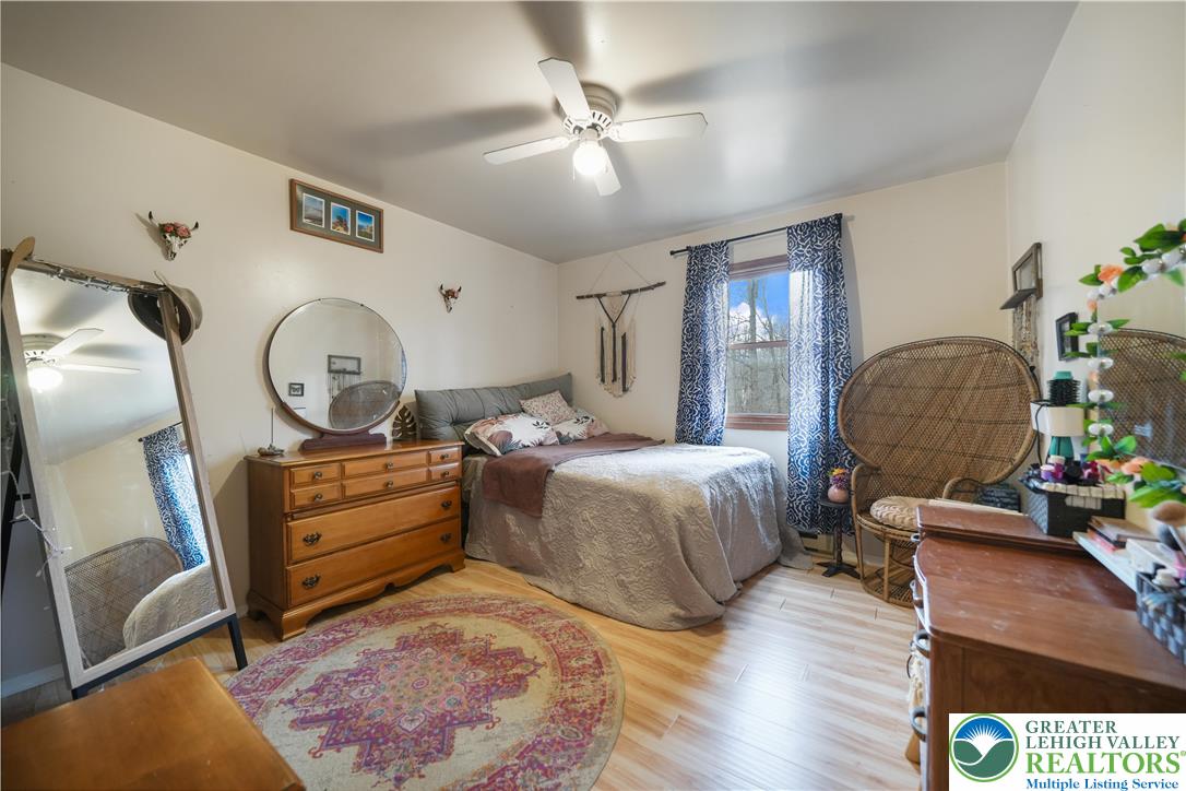 147 Smoketown Road Mertztown, PA 19539 - Photo 10 of 41 Gallery Image 10