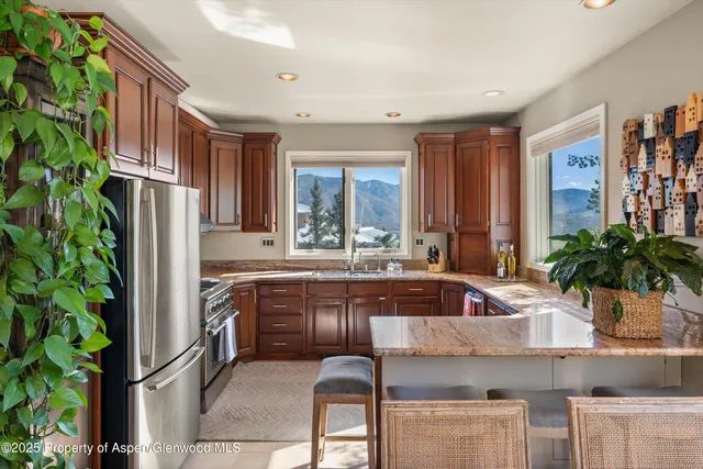 $4,400,000 | 1560 Medicine Bow Road, Aspen, CO 81611