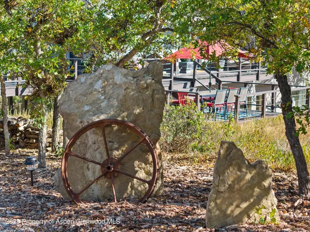 $4,400,000 | 1560 Medicine Bow Road, Aspen, CO 81611