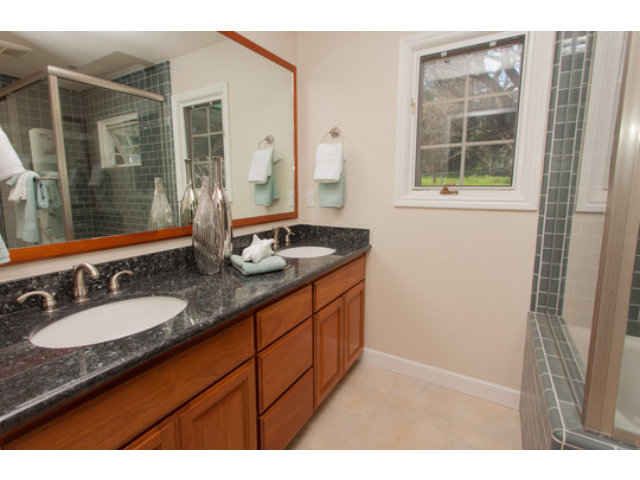 12469 Robleda Road Los Altos Hills, CA 94022 - Photo 13 of 20 Gallery Image 13
