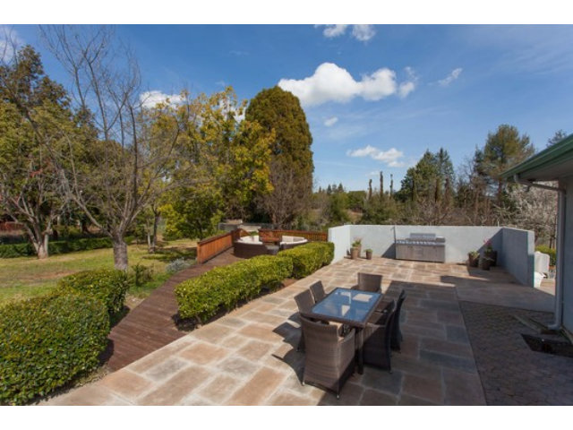 12469 Robleda Road Los Altos Hills, CA 94022 - Photo 16 of 20 Gallery Image 16