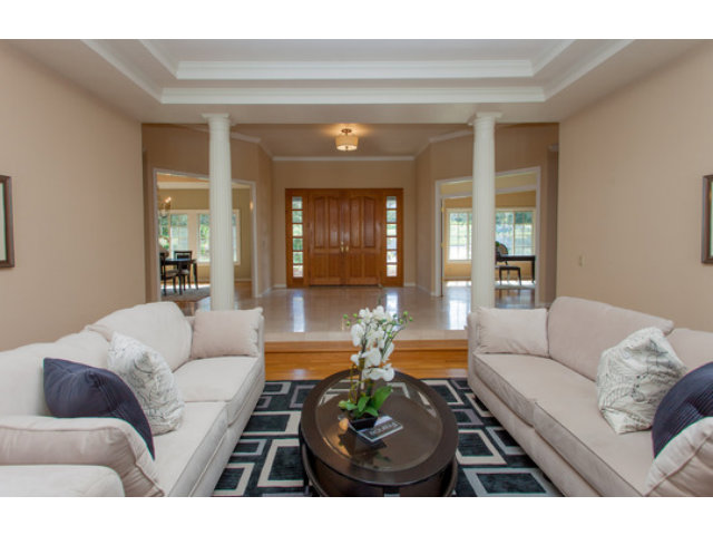 12469 Robleda Road Los Altos Hills, CA 94022 - Photo 2 of 20 Gallery Image 2