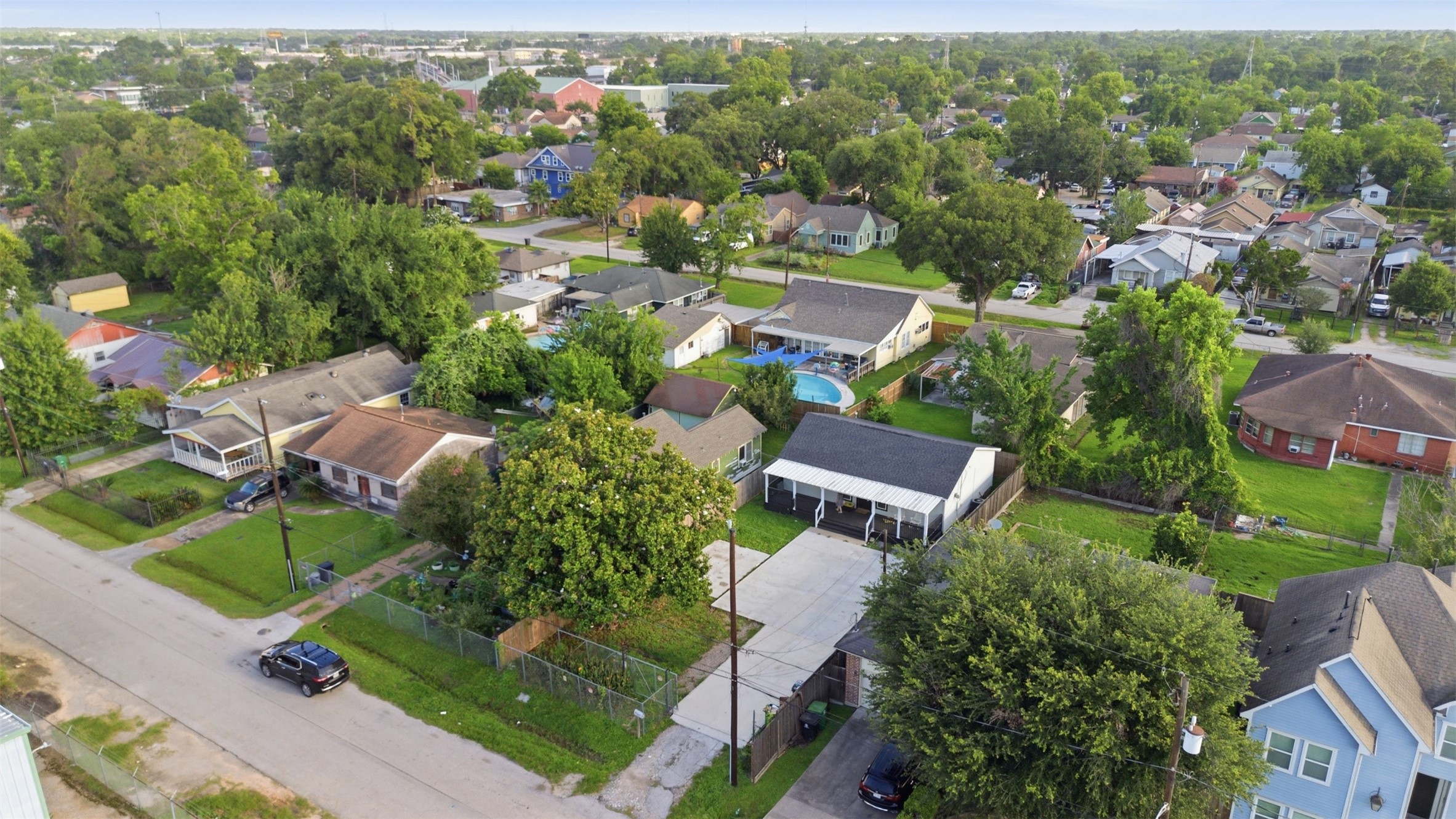 321 Reid Street Houston, TX 77022 - Photo 37 of 45