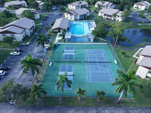 $170,000 | 309 Pine Ridge Circle, Unit A1, Greenacres, FL 33463