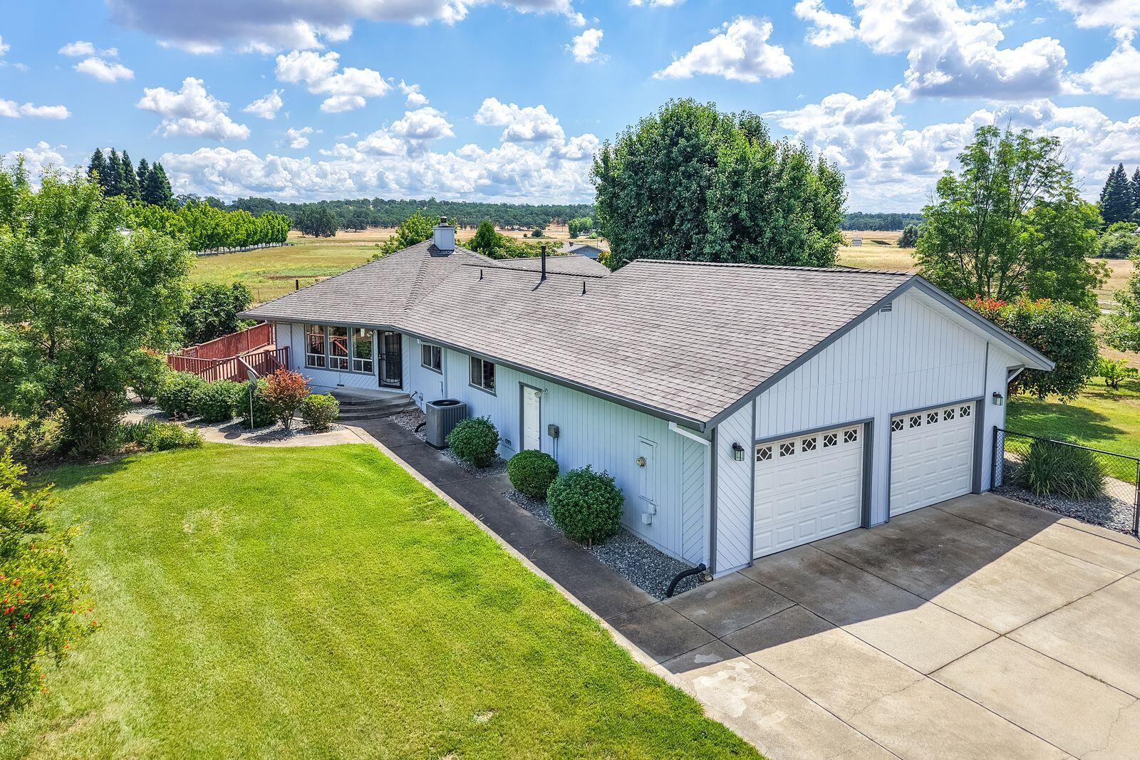 22162 Silver Spur Road Palo Cedro, CA 96073 - Photo 2 of 80 mdubGT5A