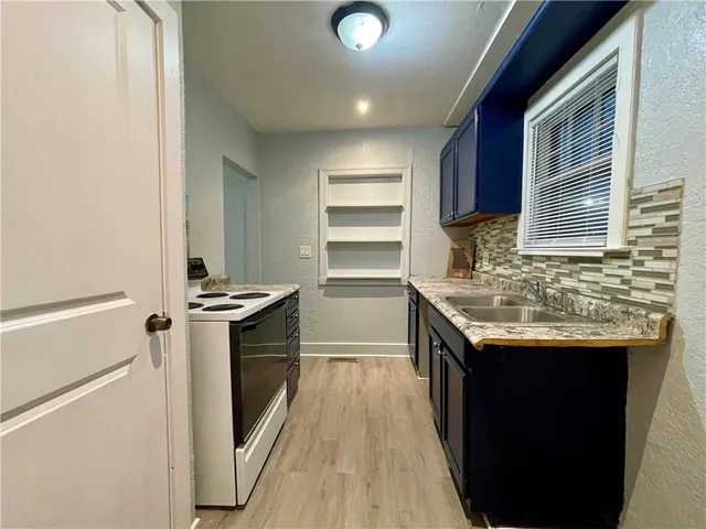 $189,900 | 314 Southwest 10th Street, Blue Springs, MO 64015