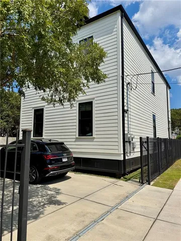 $7,200 | 7702 Burthe Street, New Orleans, LA 70118