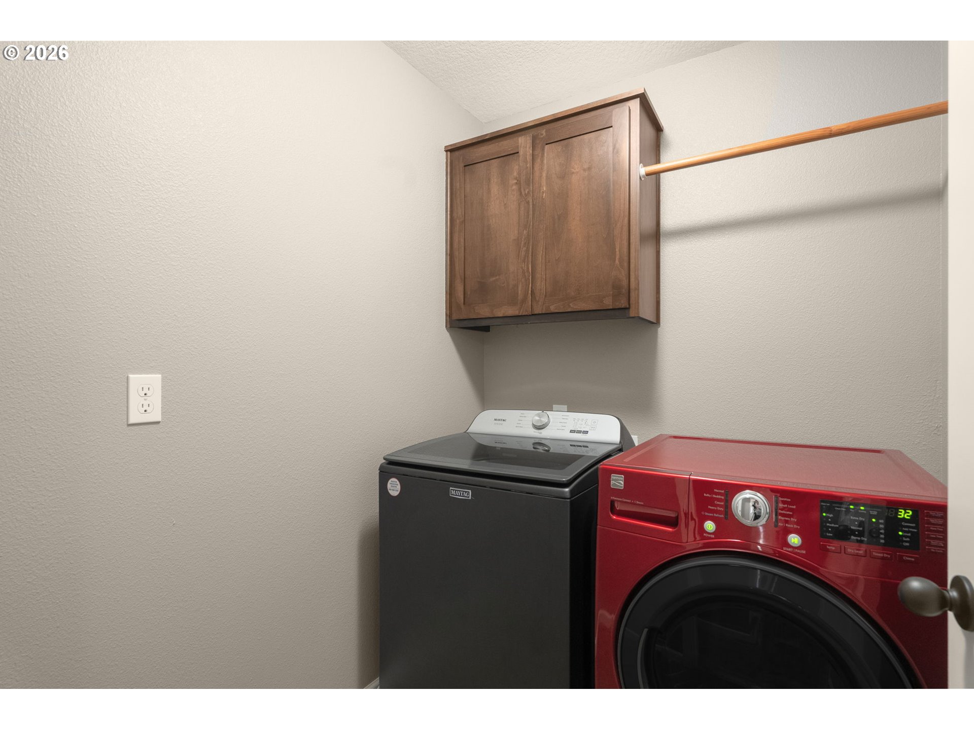 52183 Southeast Tussing Way Scappoose, OR 97056 - Photo 23 of 32 a utility room with dryer and washer