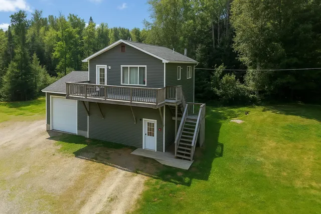 $384,500 | 4 Bird's Eye Road, Rangeley, ME 04970