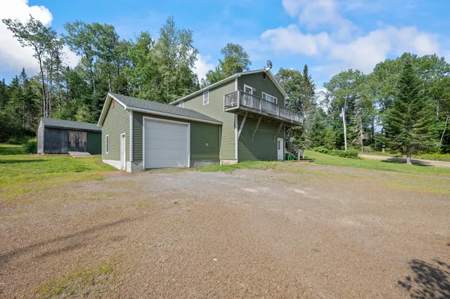 $384,500 | 4 Bird's Eye Road, Rangeley, ME 04970