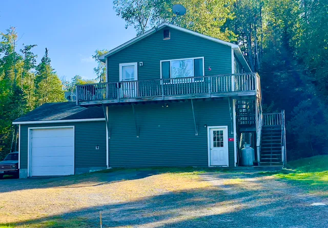 $384,500 | 4 Bird's Eye Road, Rangeley, ME 04970