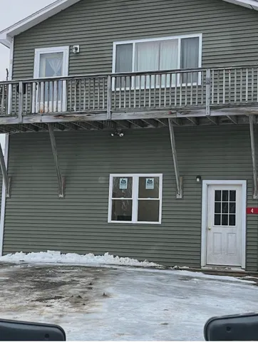 $384,500 | 4 Bird's Eye Road, Rangeley, ME 04970