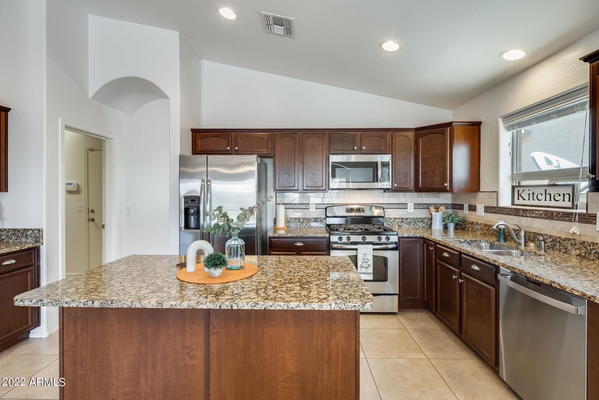17819 West Charter Oak Road Surprise, AZ 85388 - Photo 12 of 37