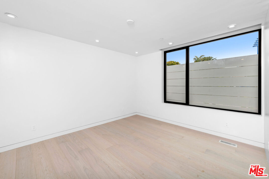 2714 Highland Avenue, Unit B Santa Monica, CA 90405 - Photo 10 of 14