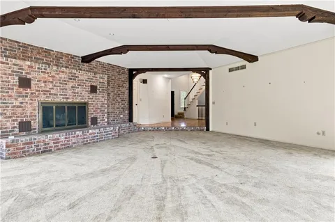$475,000 | 1101 East 115th Street, Kansas City, MO 64131