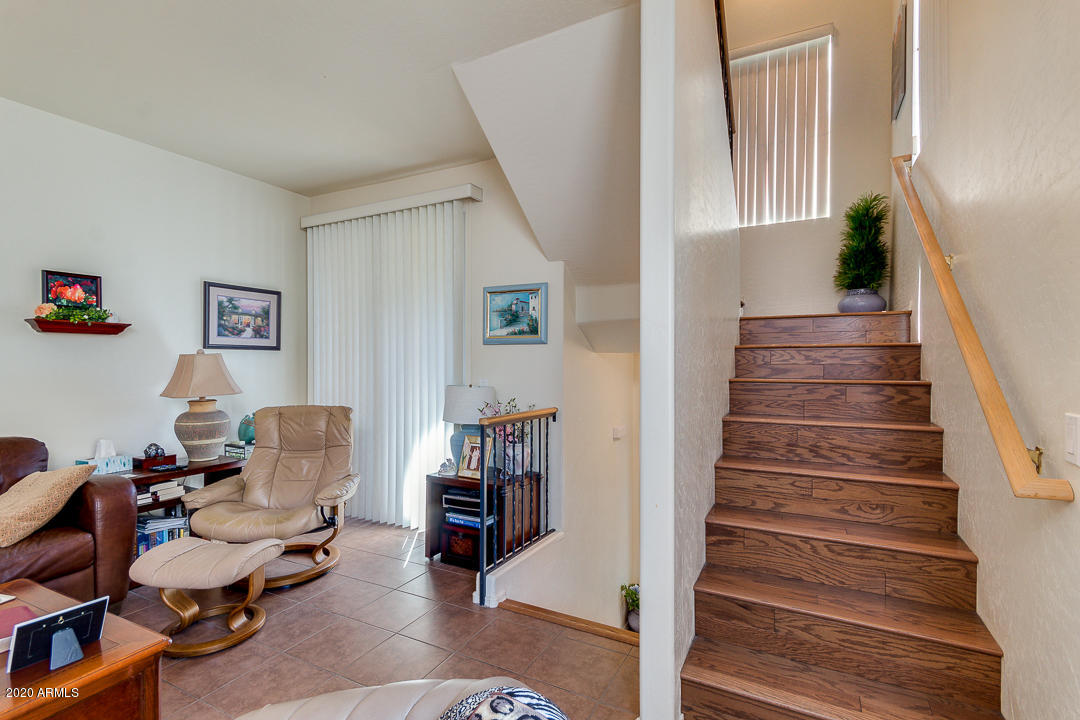 975 West Wendy Way Gilbert, AZ 85233 - Photo 9 of 31 11