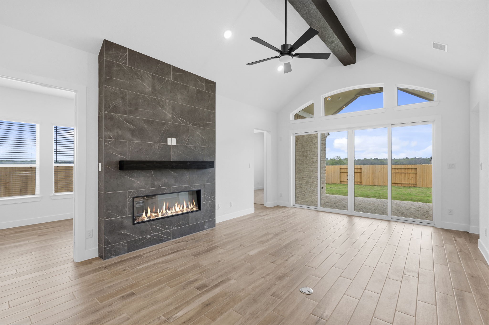 413 Lone Ranger Drive Montgomery, TX 77316 - Photo 9 of 40
