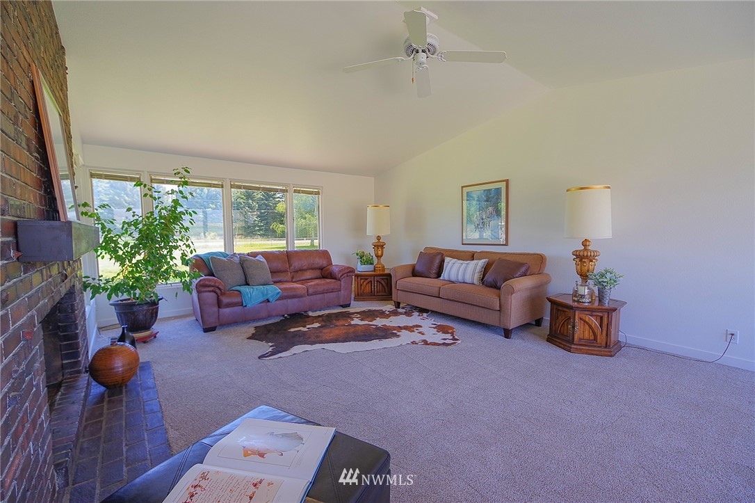 1221 Hanson Road Ellensburg, WA 98926 - Photo 9 of 40 Gallery Image 9