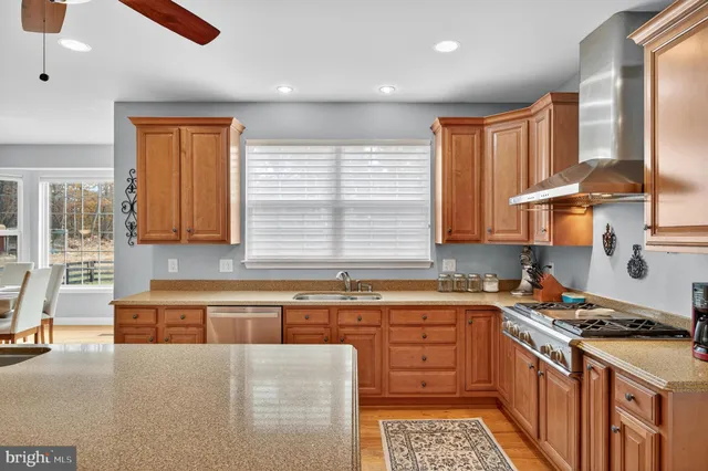 $999,900 | 190 Newell Drive, Middletown, VA 22645