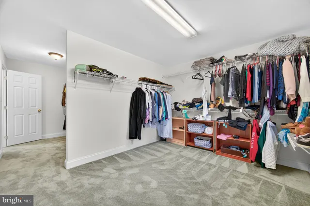 $999,900 | 190 Newell Drive, Middletown, VA 22645