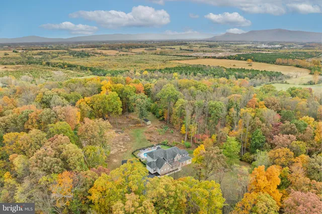 $999,900 | 190 Newell Drive, Middletown, VA 22645