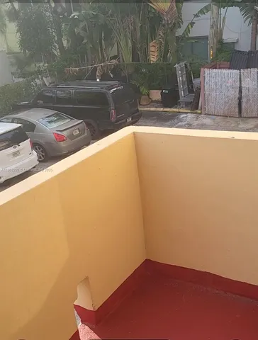 $2,200 | 1175 Normandy Drive, Unit 2D, Miami Beach, FL 33141