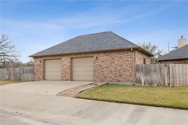 $499,900 | 2739 Colony Village Drive, Bryan, TX 77808